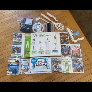 HUGE Wii Lot Wii Fit u Draw Games Charging Pad